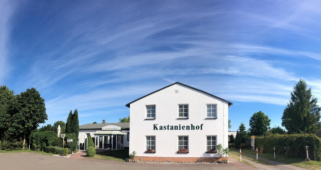 Kastanienhof Hotel Garni Zinnowitz Exterior photo